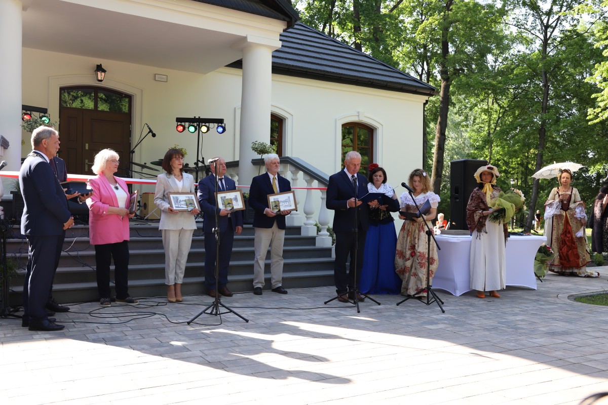 W Bielinach w Gminie Ulanów otwarto Zespół Dworsko-Parkowy 